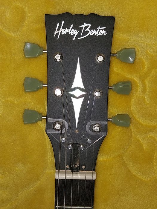 Les Paul Harley Benton MUITO modificada a nível da electrónica e não só!