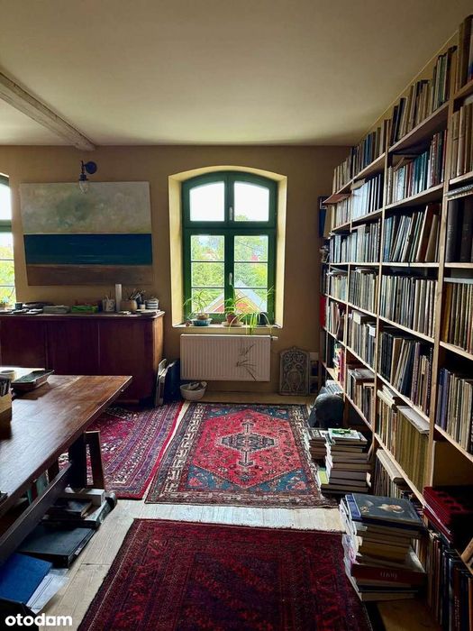 Dom ze stawem, fotowoltaiką i szybkim dojazdem do Gdańska