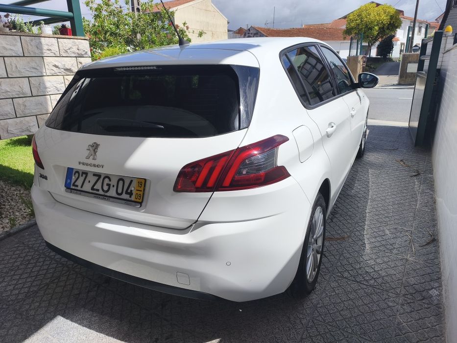 Peugeot 308 1.5 HDI — photo 3