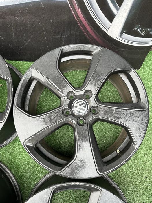 Vw Golf GTI, R ,  R18 5/112 диски.
