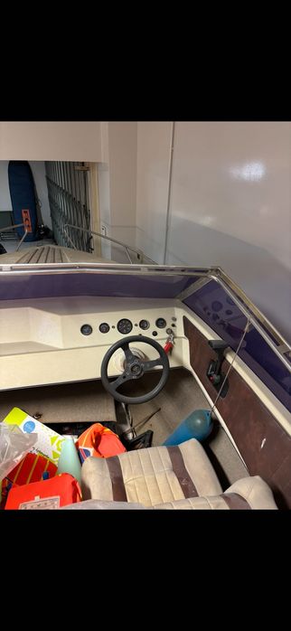 Barco a motor Argus