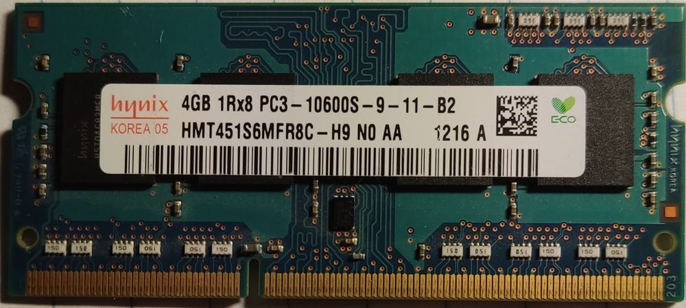 Пам'ять для ноутб SK hynix 4 GB SO-DIMM DDR3 1600 MHz (HMT451S6MFR8C)