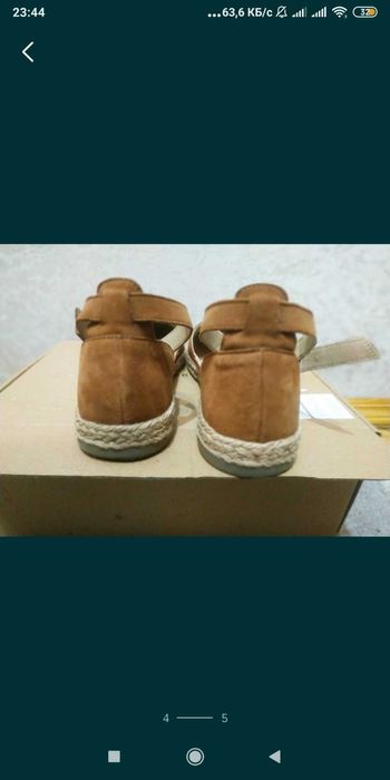 Босоніжки жіночі шкіряні