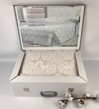 Махровые покрывала Maison D'or Celestina 220*240 жаккард