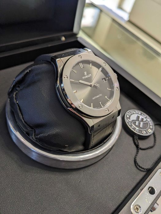 Убло Фюжн Clasik Gray Titanium 45mm Cal.1112 (2 моделі) в наявності