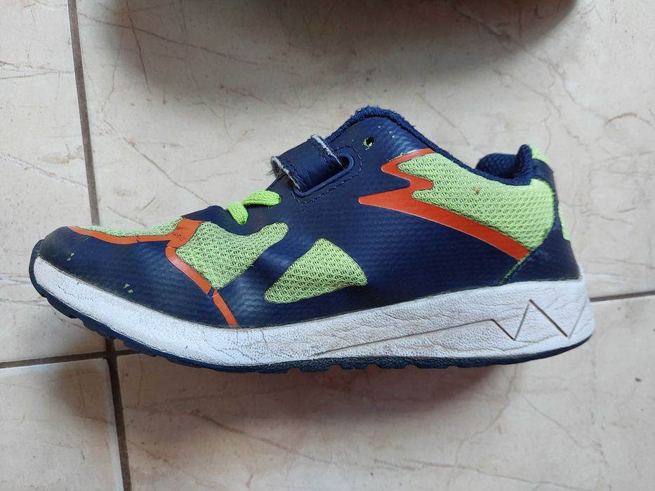 Buty sportowe 28 1/2 adidaski Clarks sneakersy