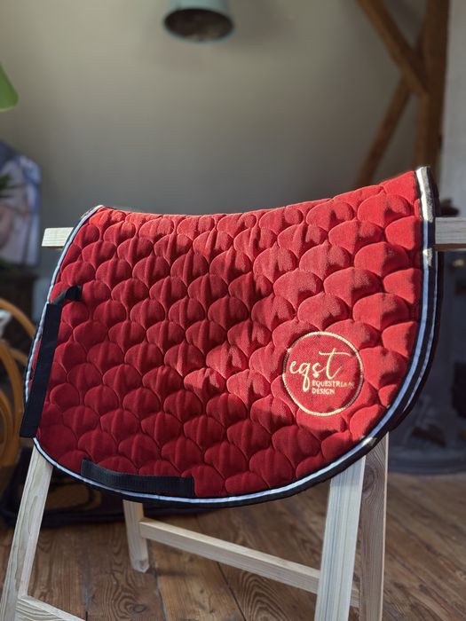 Czaprak vs łezka eqst