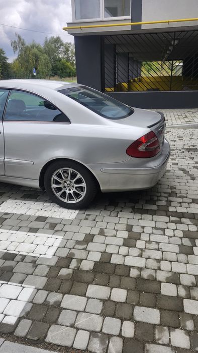 Mersedes- Benc CLK  W 209