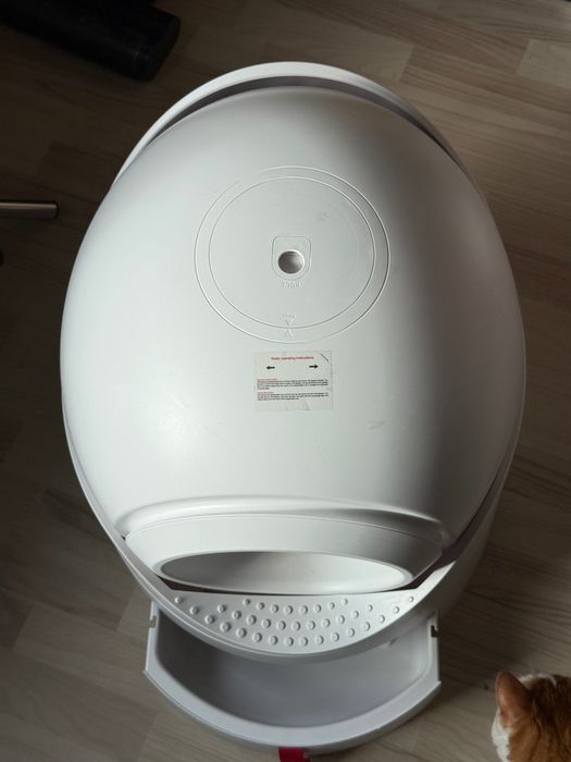 Duża półautomatyczna kuweta dla kota, bez zapachów