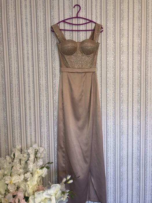 Вечірня сукня, сяюча сукня