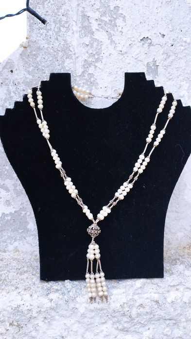 Colar de pérolas com elementos de prata  vintage