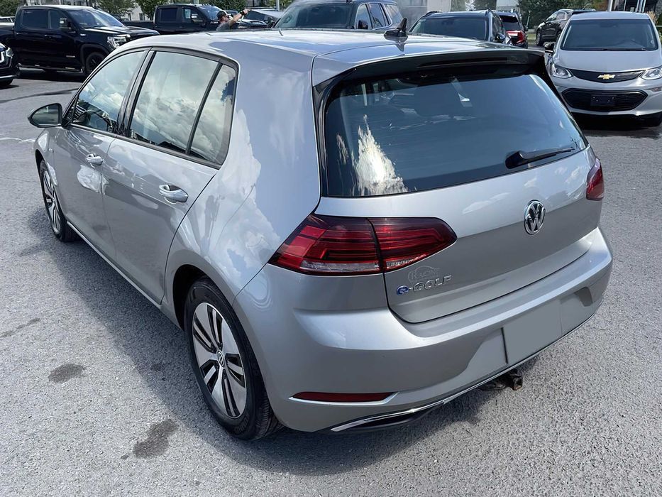 Volkswagen e-Golf SE      2019