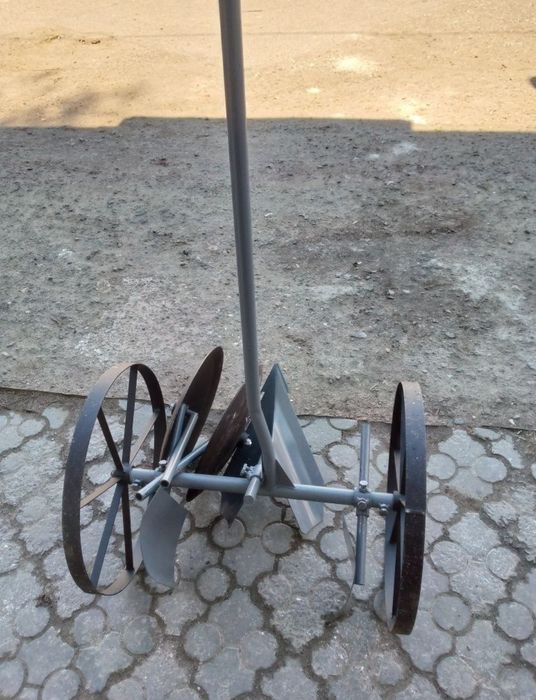 Рало, картоплесаджач
