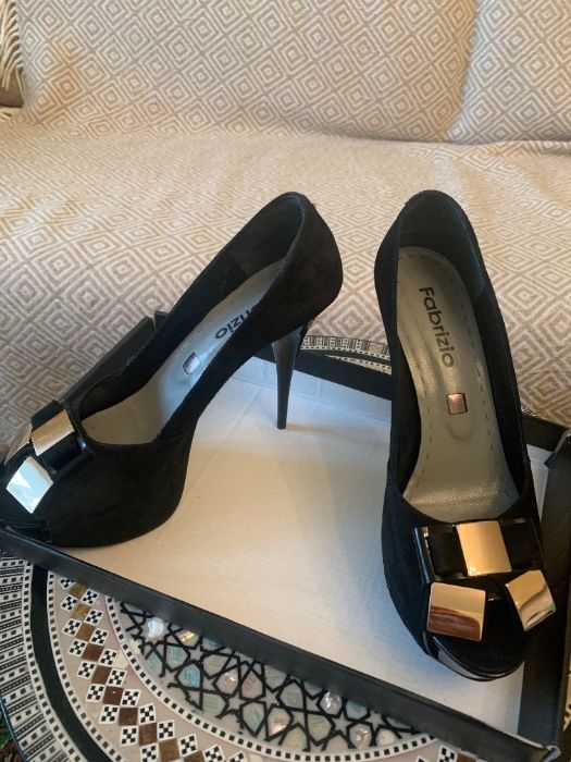 Туфли замшевые на шпильке, на высоком каблуке  (38 размер)