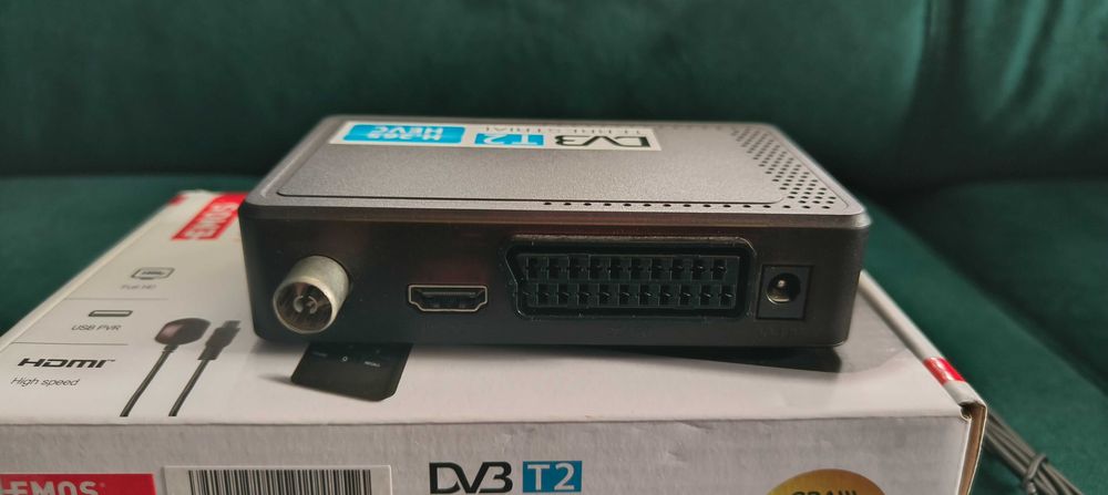 Dekoder DVB-T2 - EMOS EM190-L