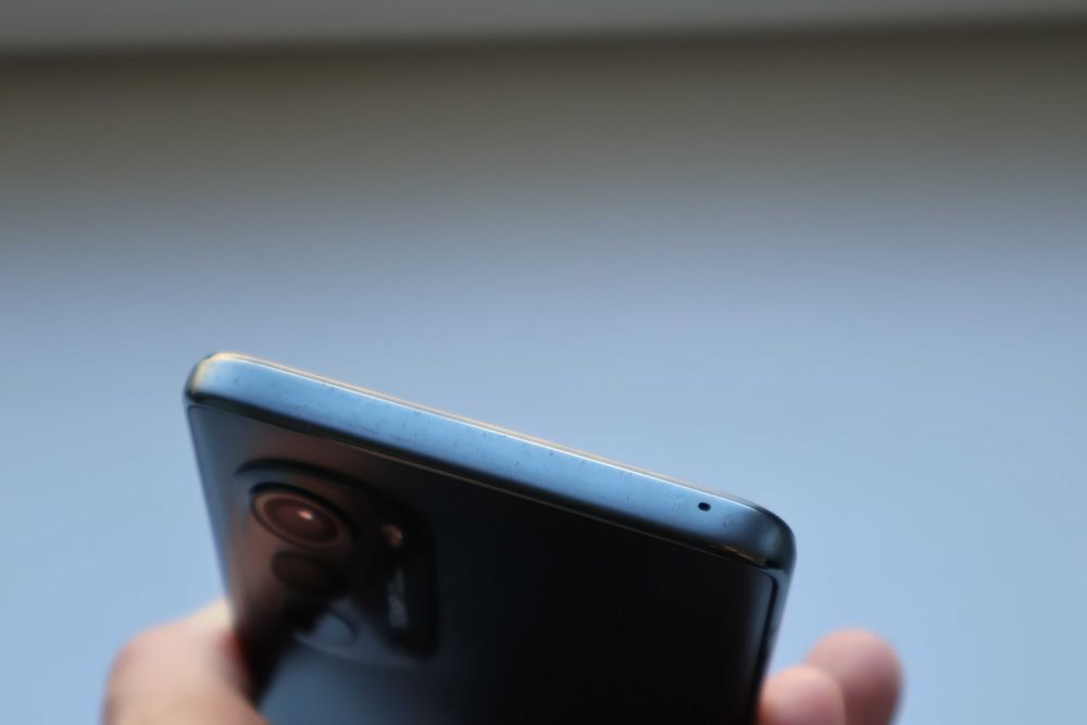 Motorola Edge 2022 XT2205-1  6.6", 50MP, 128Gb, 8GB RAM, 5000mAh