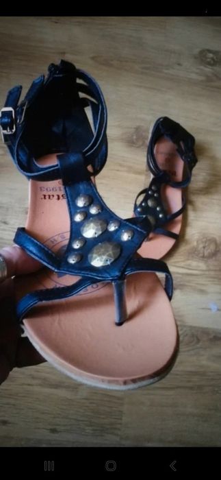 Nowe sandałki rozm 40