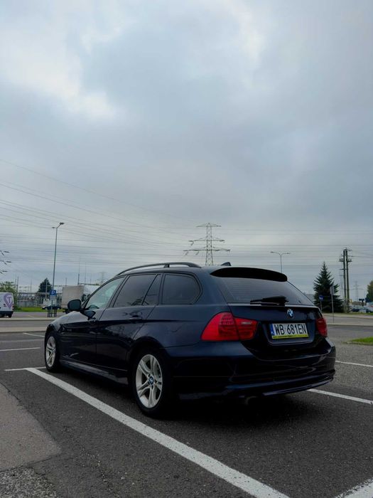BMW Seria 3 E91 318i