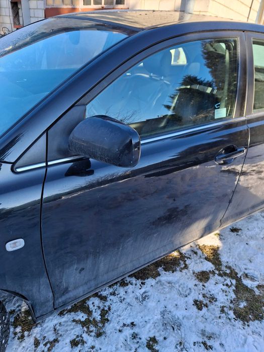 Toyota avensis t25 209 drzwi przednie lewe przod czarne