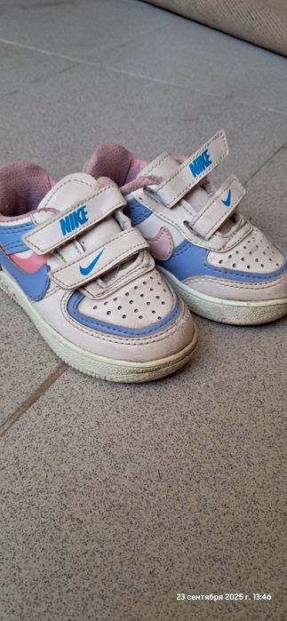 Кроссовки детские 22 размер