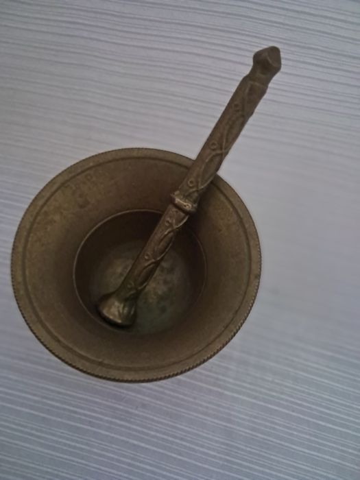 Moździerz z mosiądzu