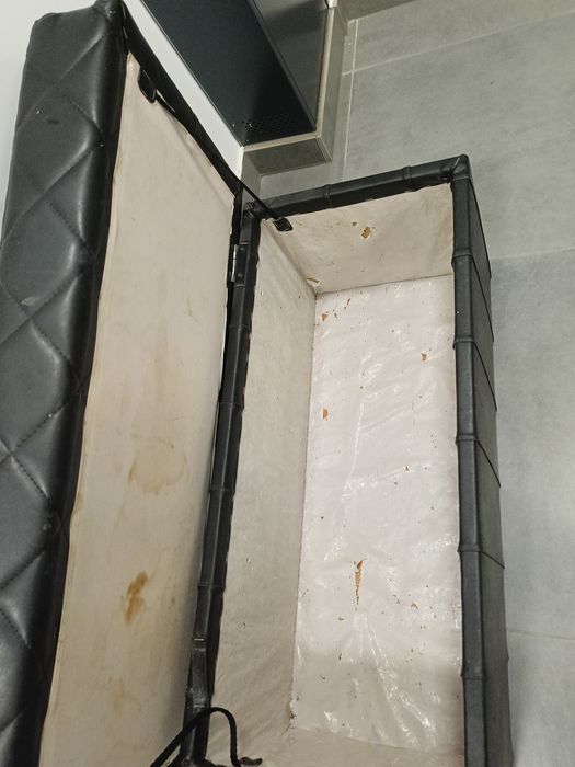 Pufa tapicerowana do odnowienia