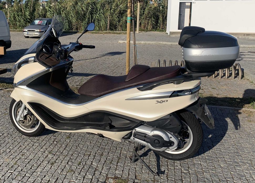 Piaggio X10 500ie Executive
