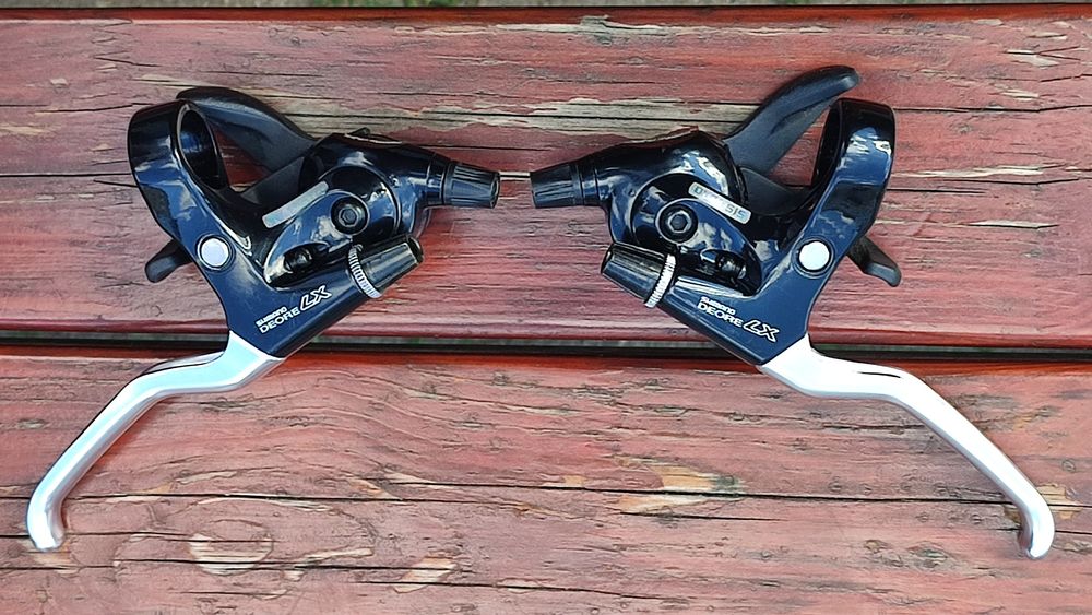 Klamkomanetki Shimano LX  ST-M560 , 7x3s