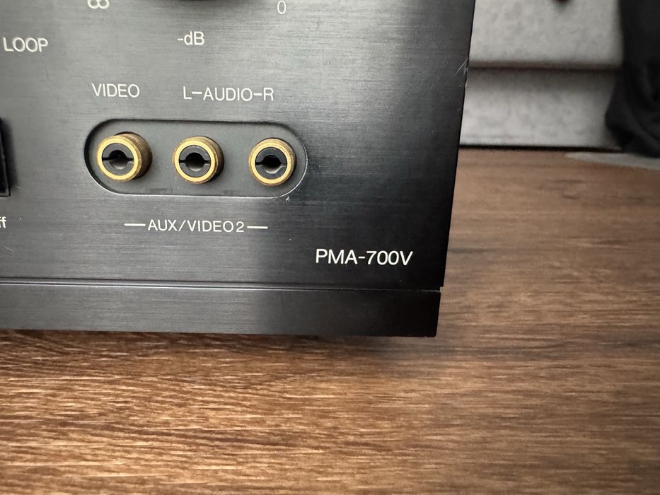 Підсилювач Denon PMA-700V, 2*105W, усілок для акустики