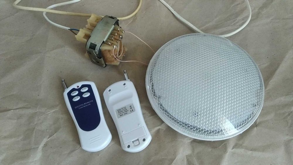 Прожектор светодиодный для бассейна