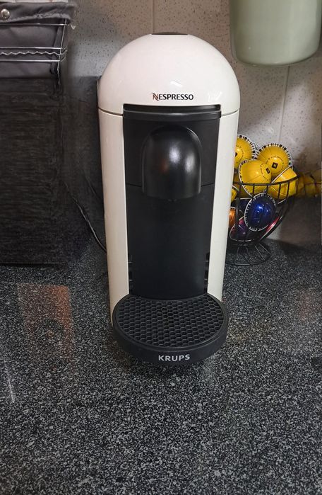 Máquina de café Krups (Nespresso) Vertuo
