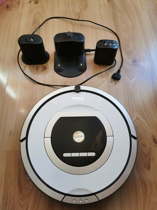 I robot roomba model 776p