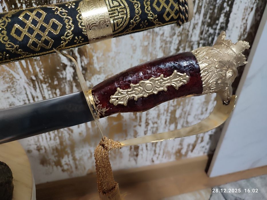 Szabla.Komplet w stojaku.