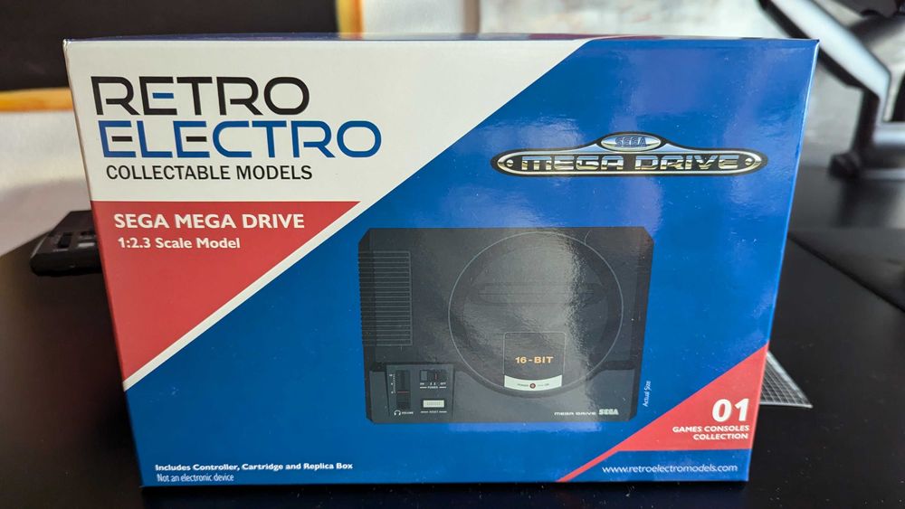 Modelo miniatura da Sega Mega Drive