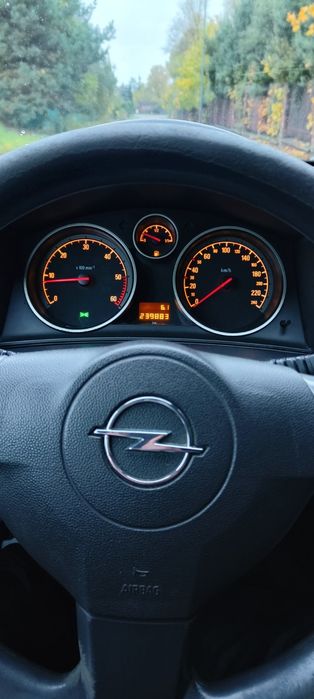Opel Astra H 1.7 isuzu