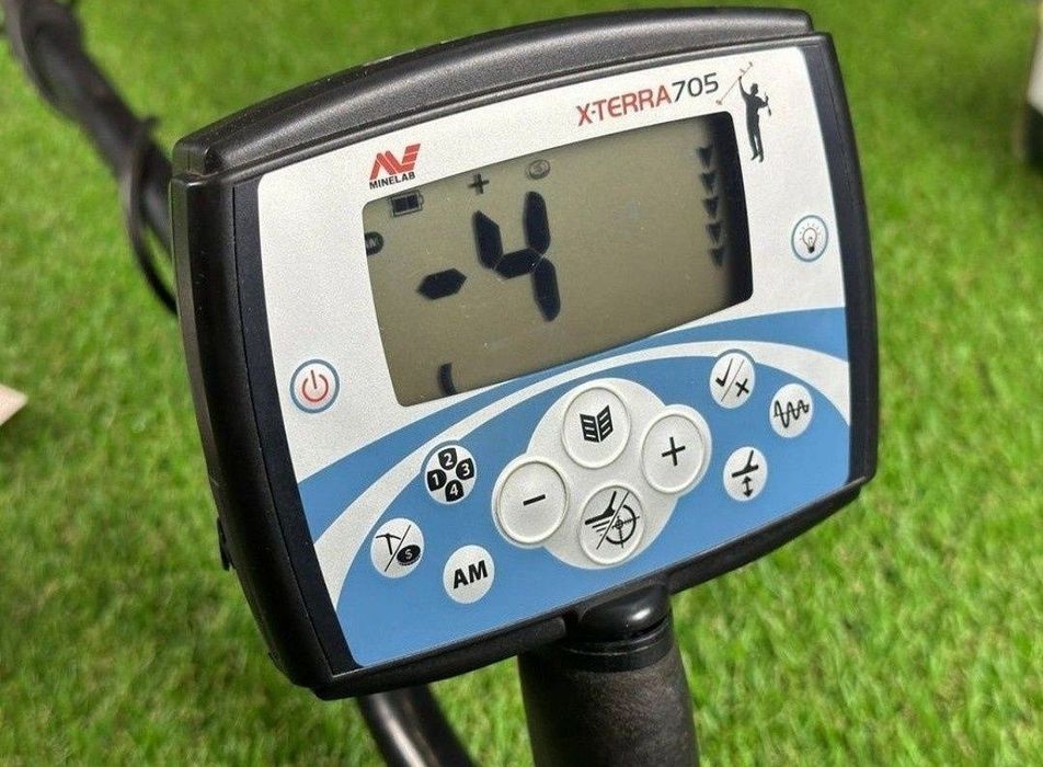 Minelab X Terra 705 металлошукач металлоискатель  мінелаб  шукач