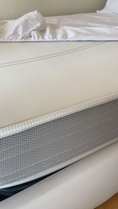 Cama usada por 6 meses