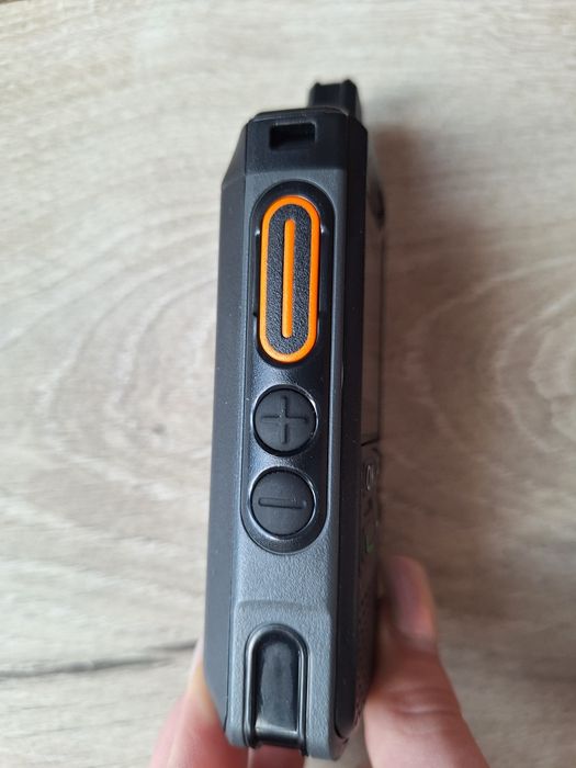 Radiotelefon (walkie-talkie) Hytera PNC360S