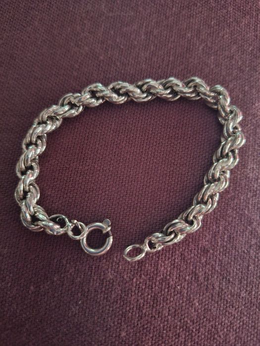 Pulseira em prata entrançada