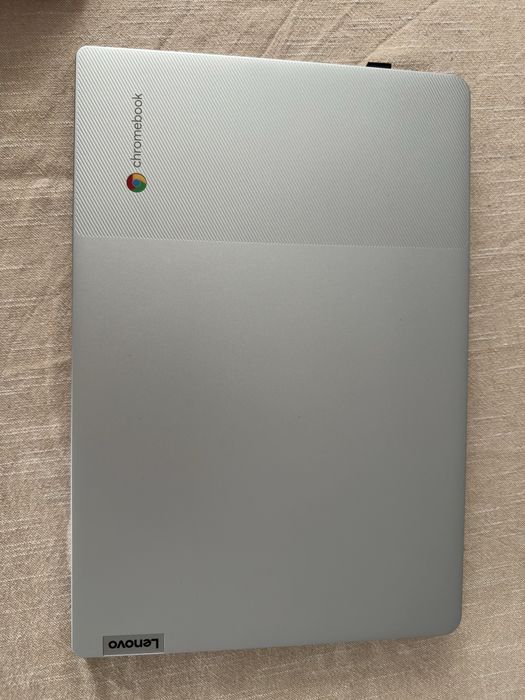 Portatil Lenovo IP Slim 3 Chrome 14m868