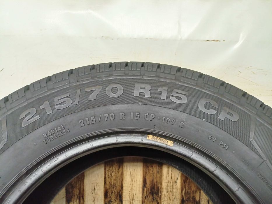 Continental VancoCamper 215/70/15C 2022rok 2*9,6mm 2*9,3mm (4846)