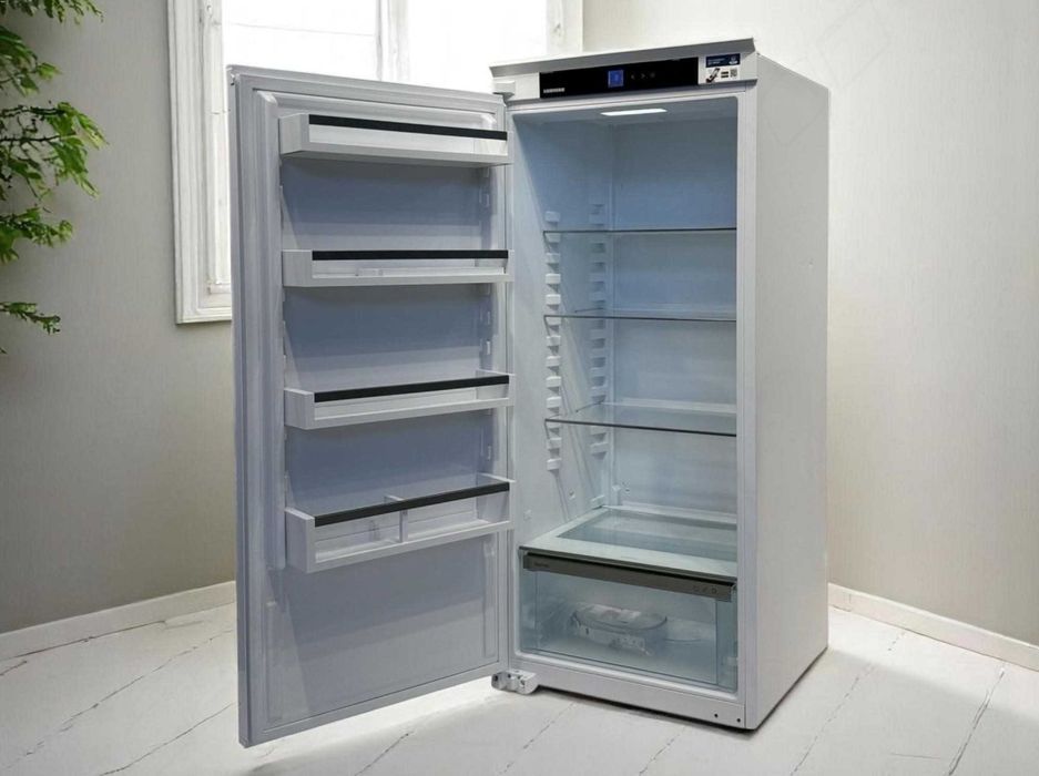 Однокамерний холодильник, що вбудовується Liebherr IRSe 4100 Pure