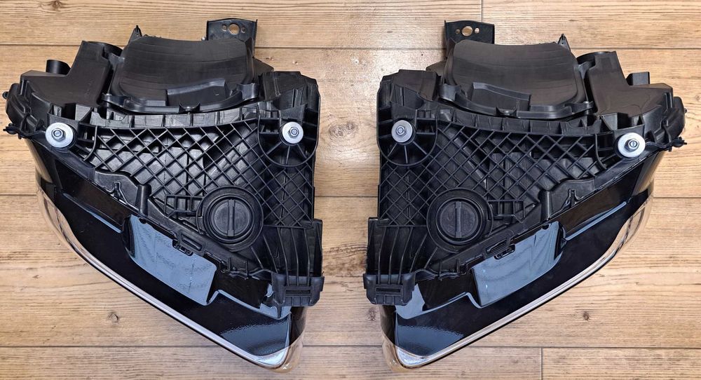 Фары передние Фара правая левая Porsche Taycan разборка