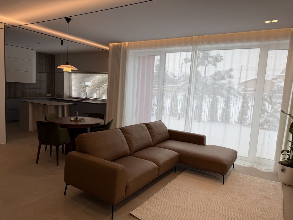 Продам будинок в Брюховичах з сучасним ремонтом