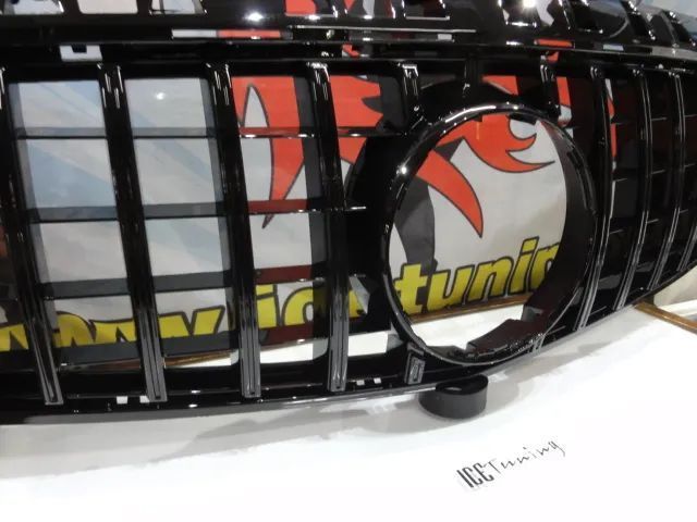 Grelha frontal com suporte de símbolo para Mercedes Classe A W176 2012-2015 GT-R / Panamericana LOOK preto brilhante em plástico ABs
