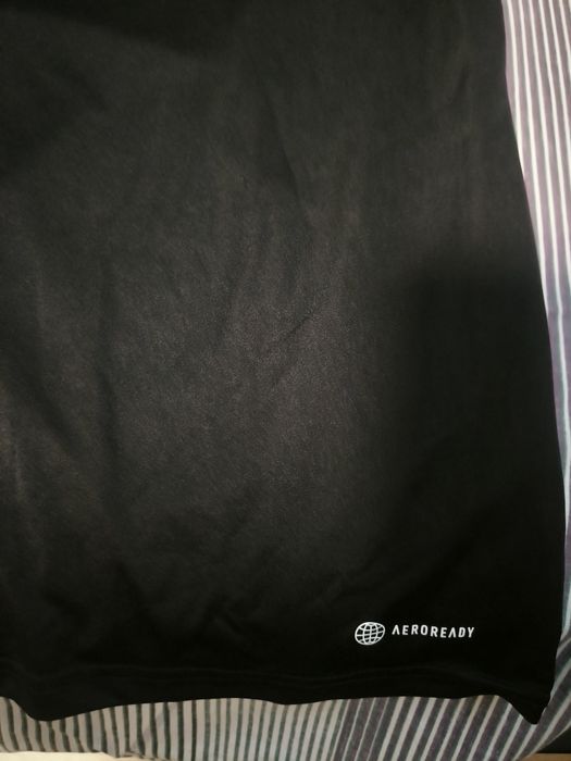 T-shirt Adidas M nova
