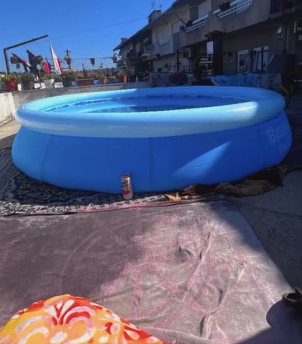 Piscina Bestway 366x76cm com lona incluída