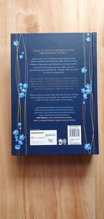 V.E. Schwab "Niewidzialne życie Addie LaRue"