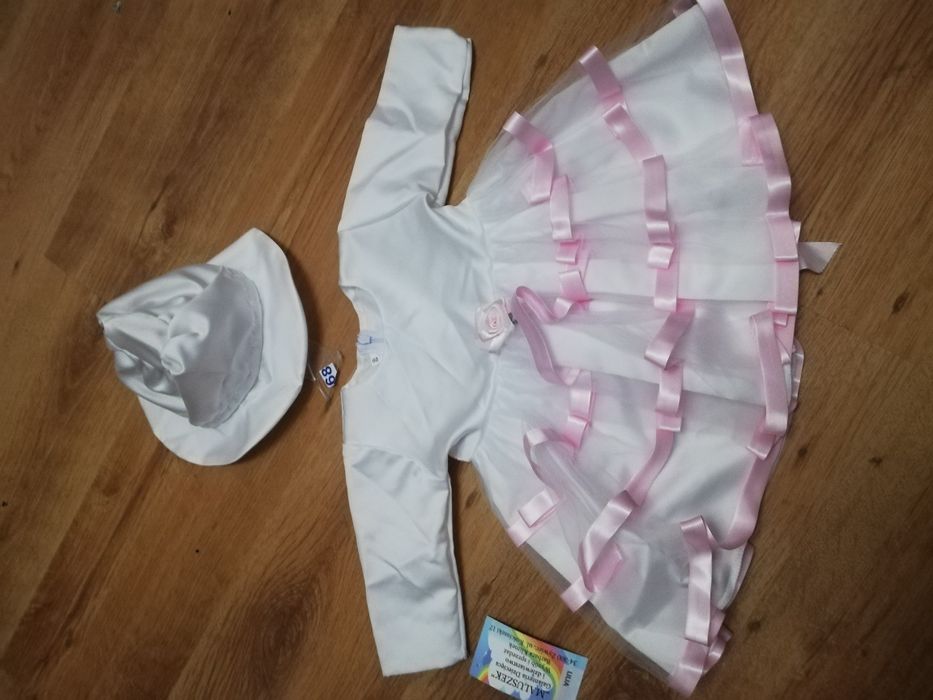 Śliczna sukienka na chrzest Nowa