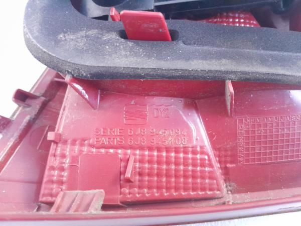 Farolim direito SEAT Ibiza IV ST (6J8, 6P8)